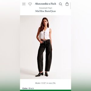 NWT Abercrombie and fitch mid rise barrel jeans
